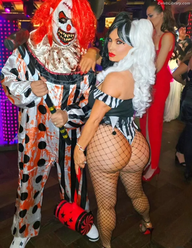 Nicole Coco Austin photo 11 of 1507