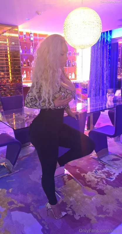 Nicole Coco Austin photo 2 of 1507