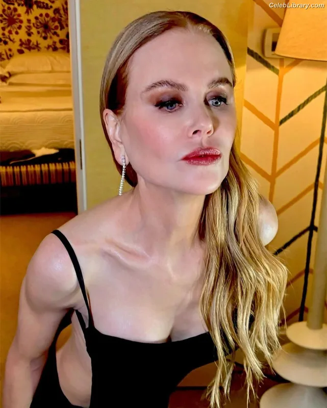 Nicole Kidman photo 11 of 457