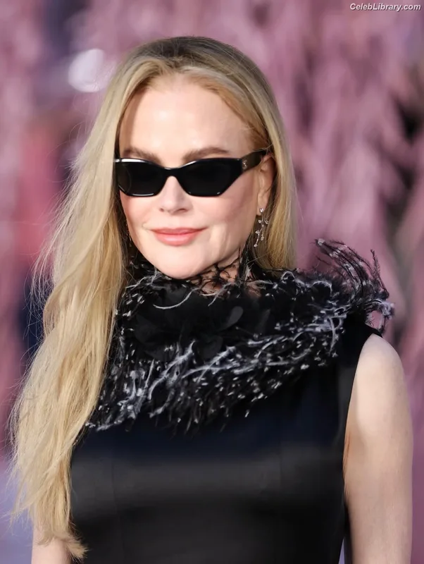 Nicole Kidman photo 7 of 457