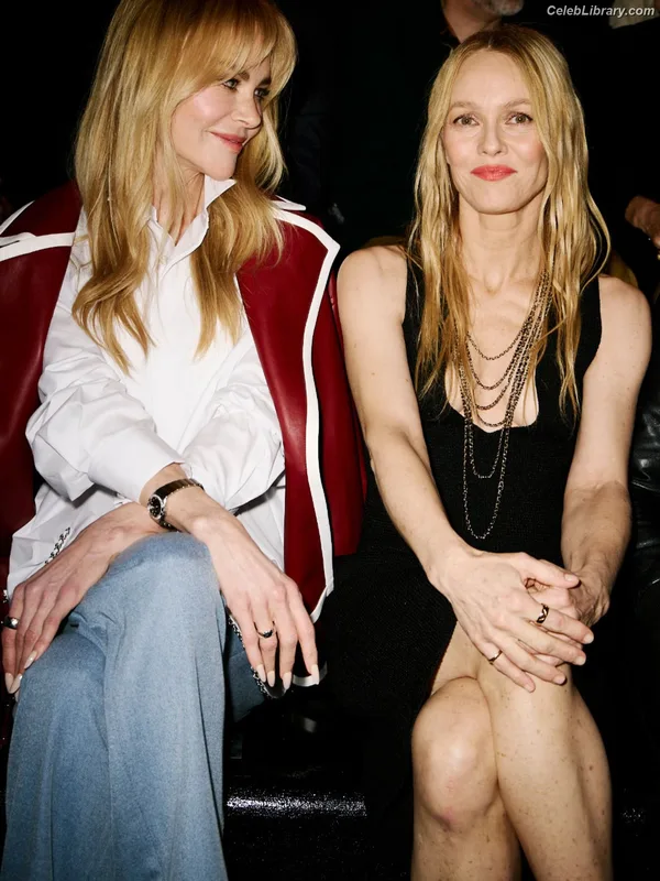 Nicole Kidman photo 1 of 457