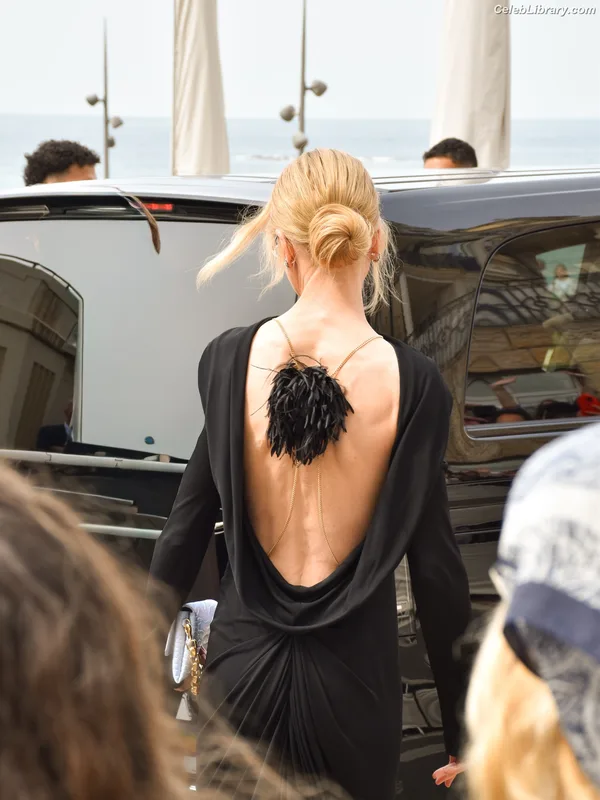 Nicole Kidman photo 12 of 457