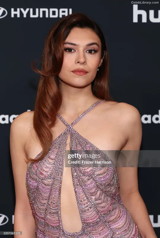 Nicole Maines photo 2 of 137