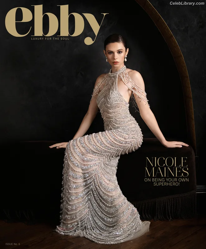 Nicole Maines photo 8 of 137