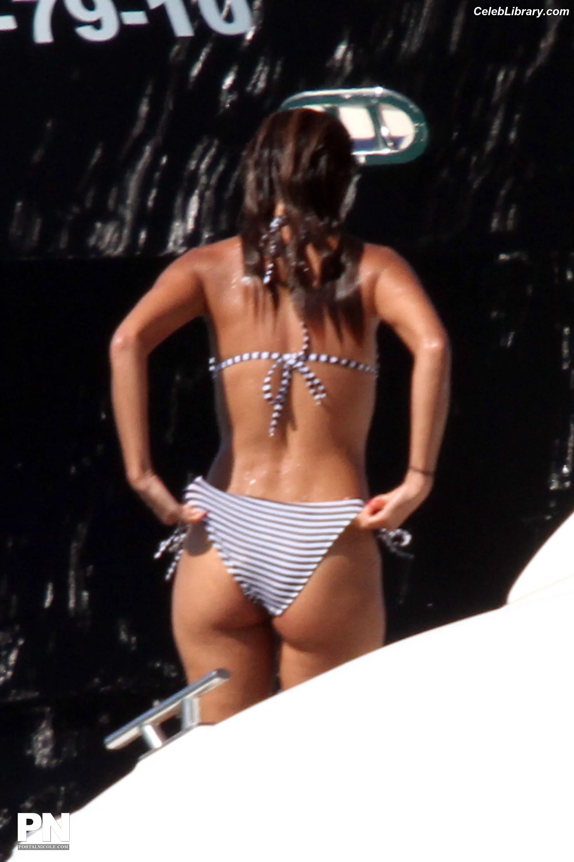 Nicole Scherzinger photo 20 of 1188