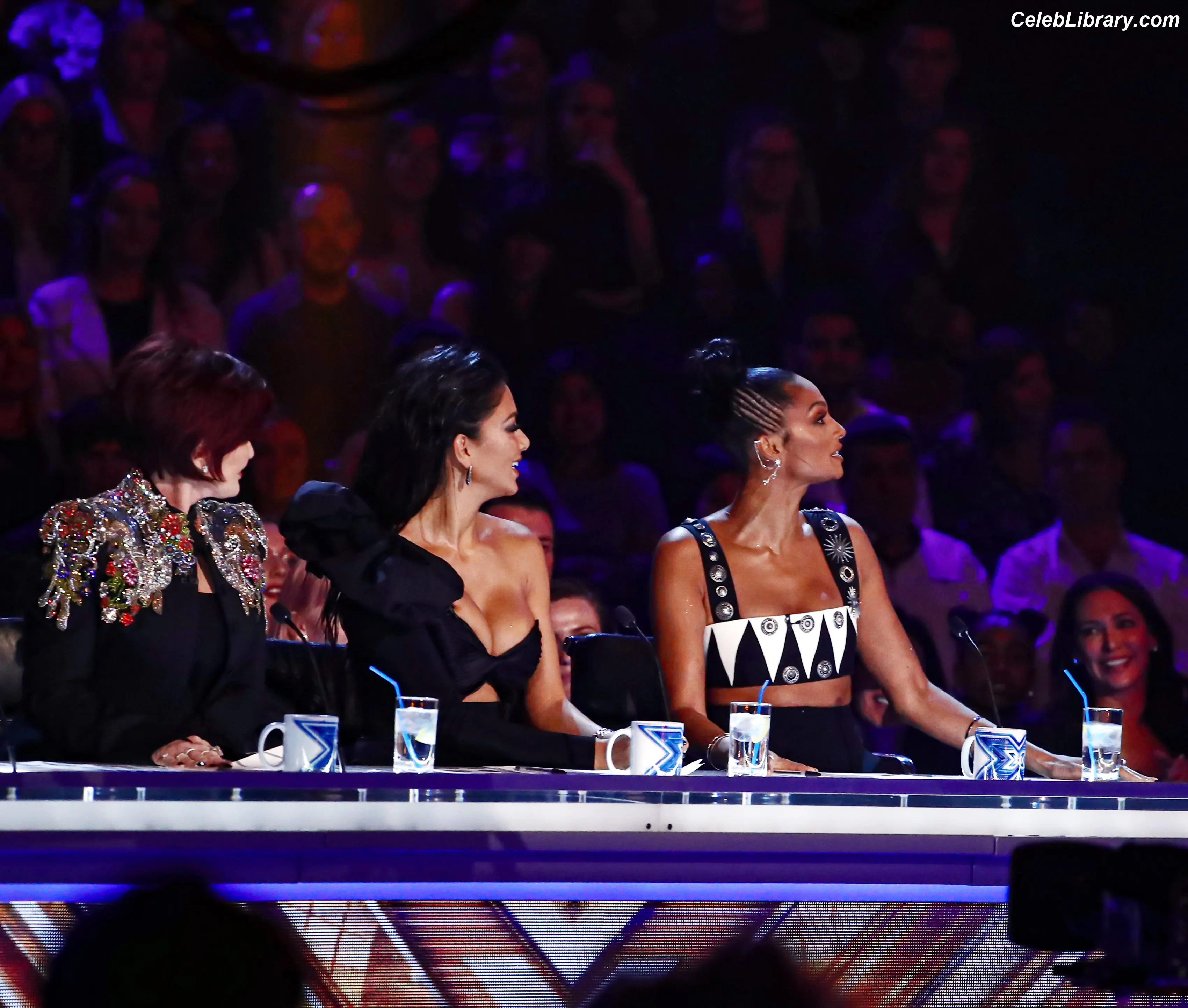 Nicole Scherzinger photo 23 of 1188