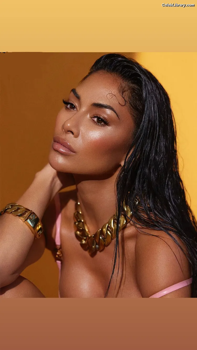 Nicole Scherzinger photo 18 of 1188