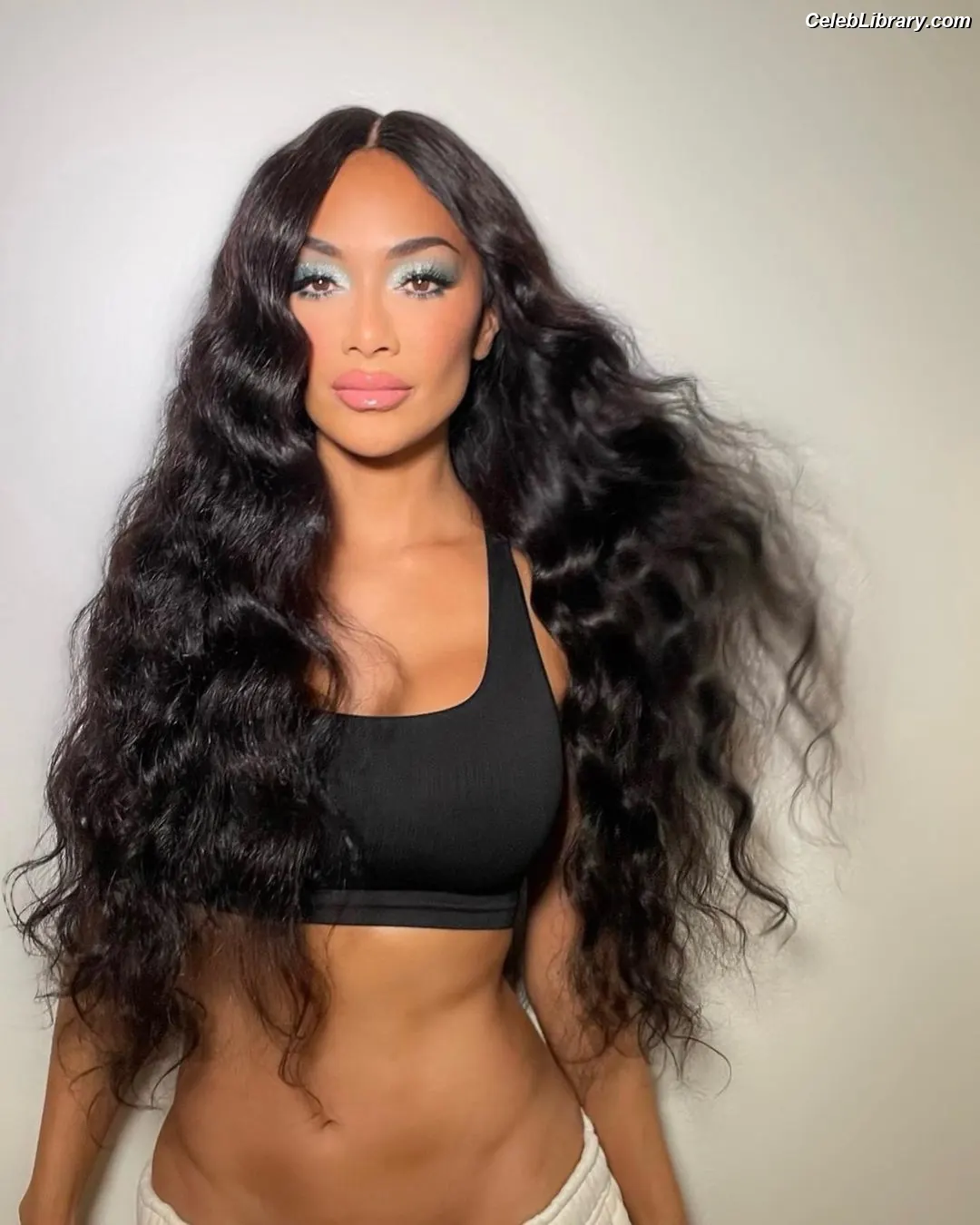 Nicole Scherzinger photo 18 of 1188