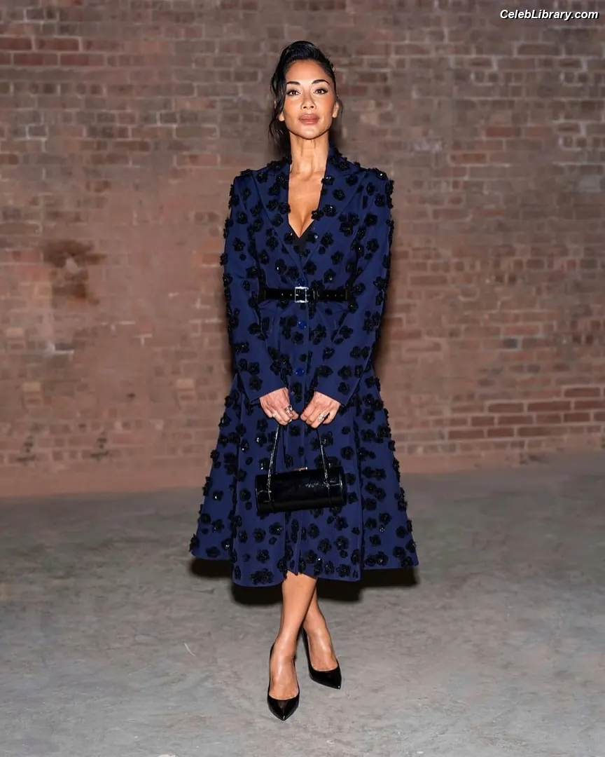 Nicole Scherzinger photo 23 of 1188