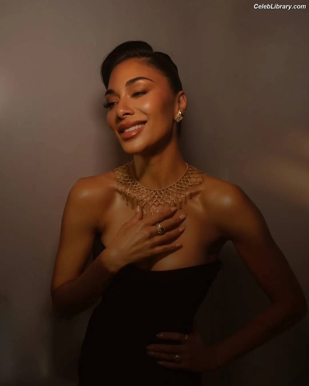 Nicole Scherzinger photo 23 of 1188