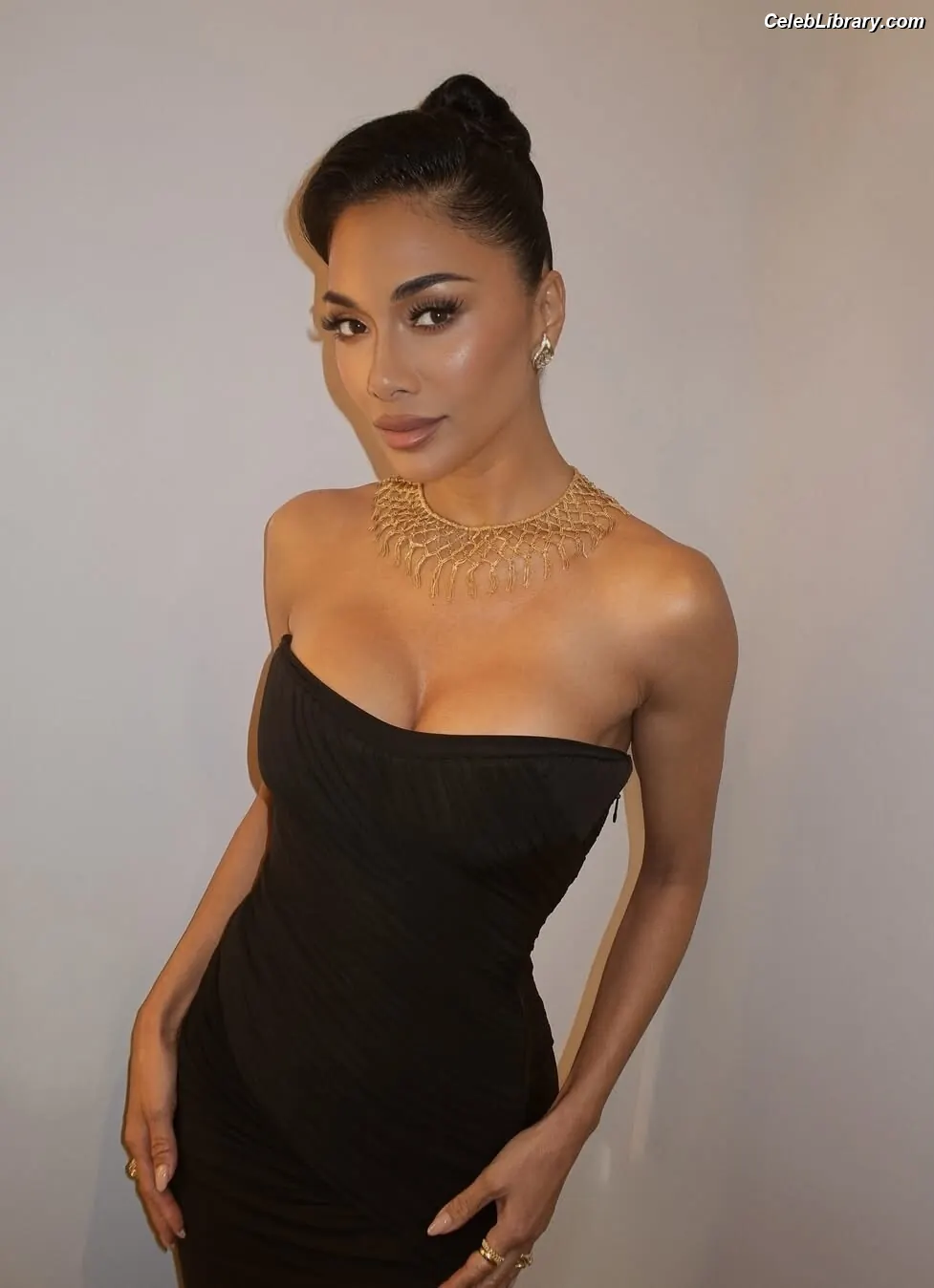 Nicole Scherzinger photo 2 of 1188