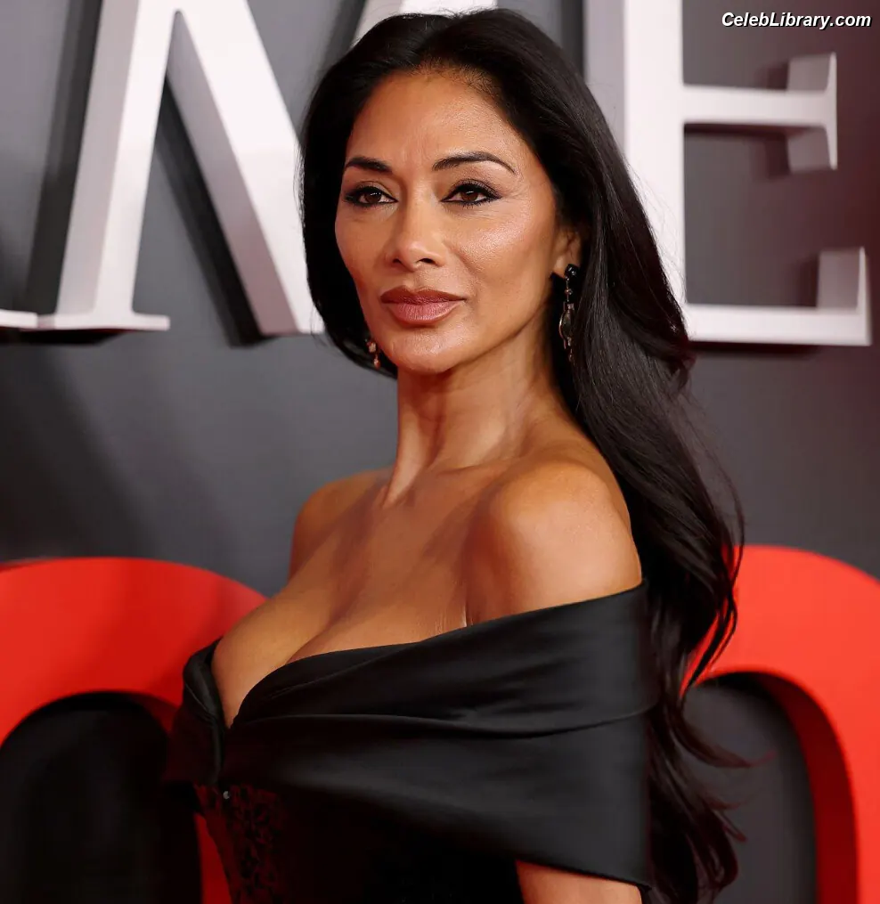 Nicole Scherzinger photo 24 of 1188
