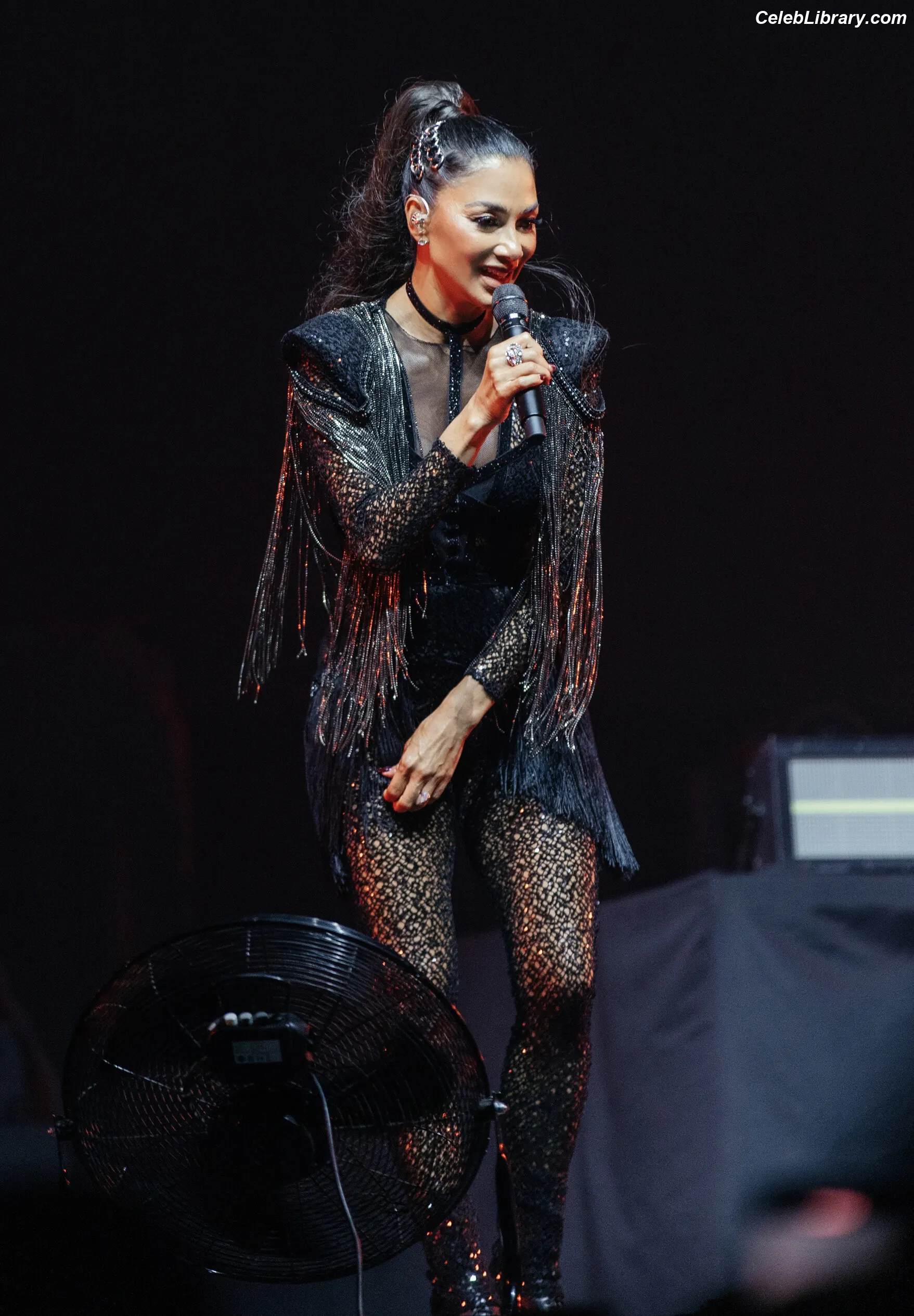Nicole Scherzinger photo 4 of 1188