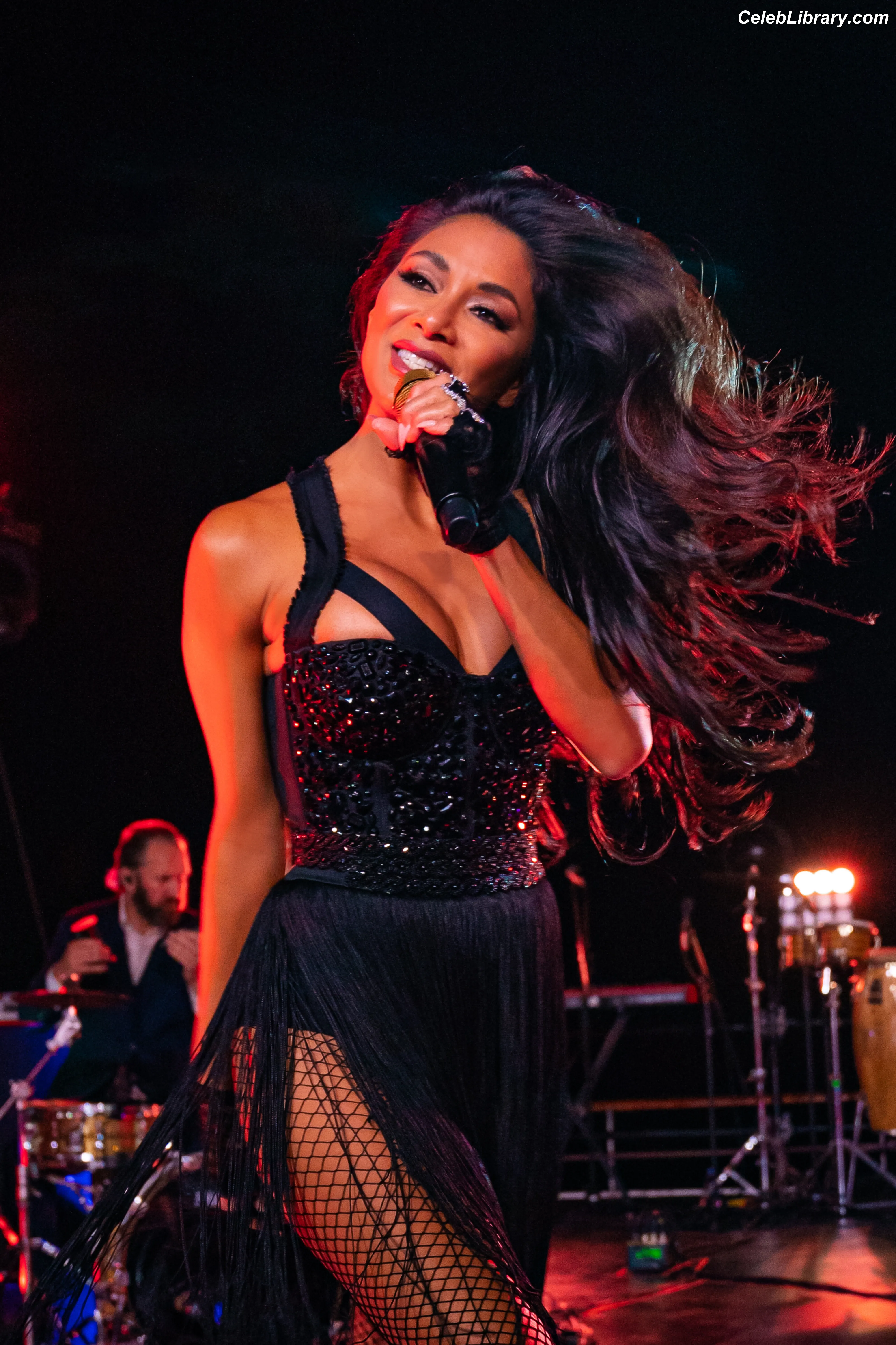 Nicole Scherzinger photo 10 of 1188