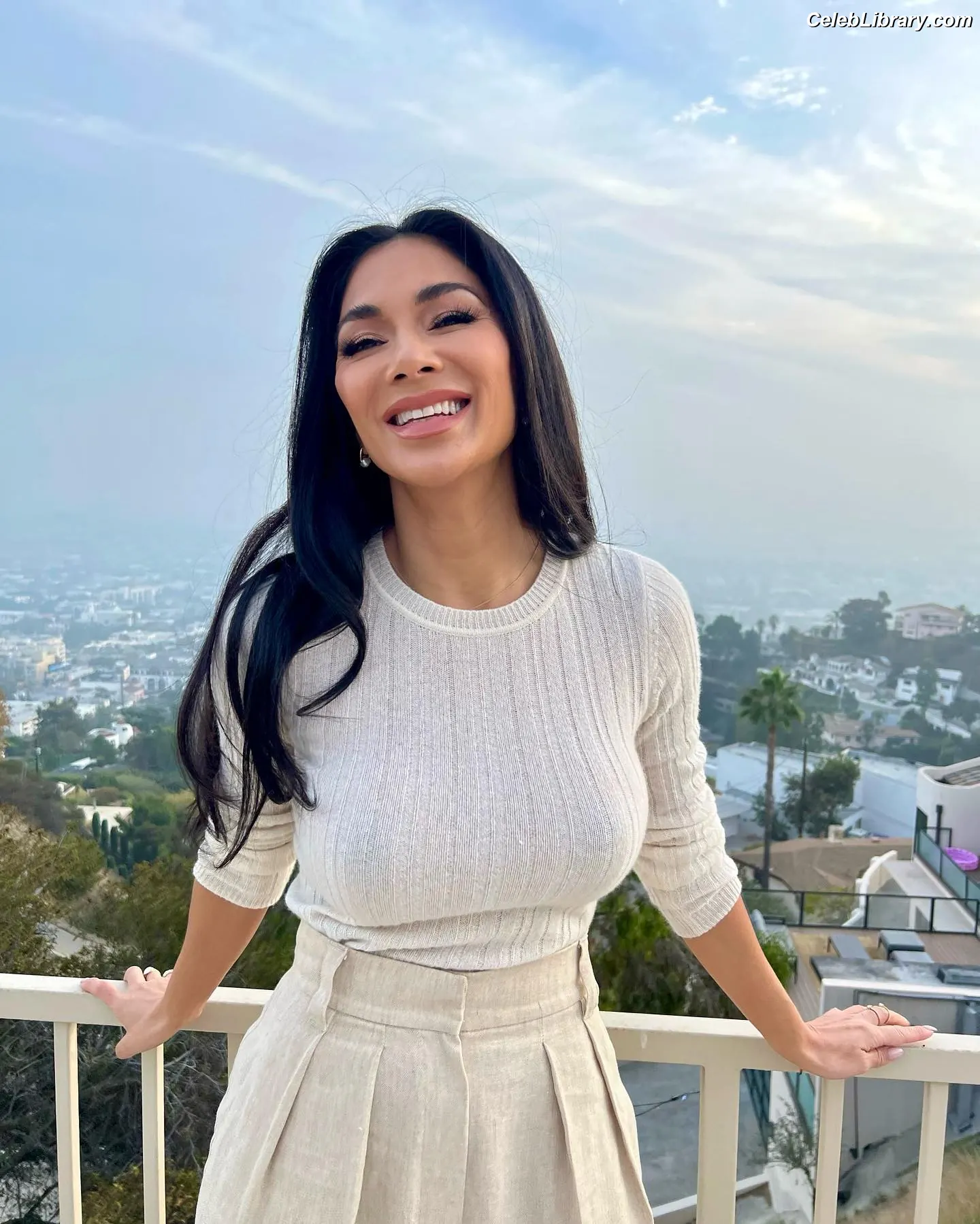 Nicole Scherzinger photo 7 of 1188