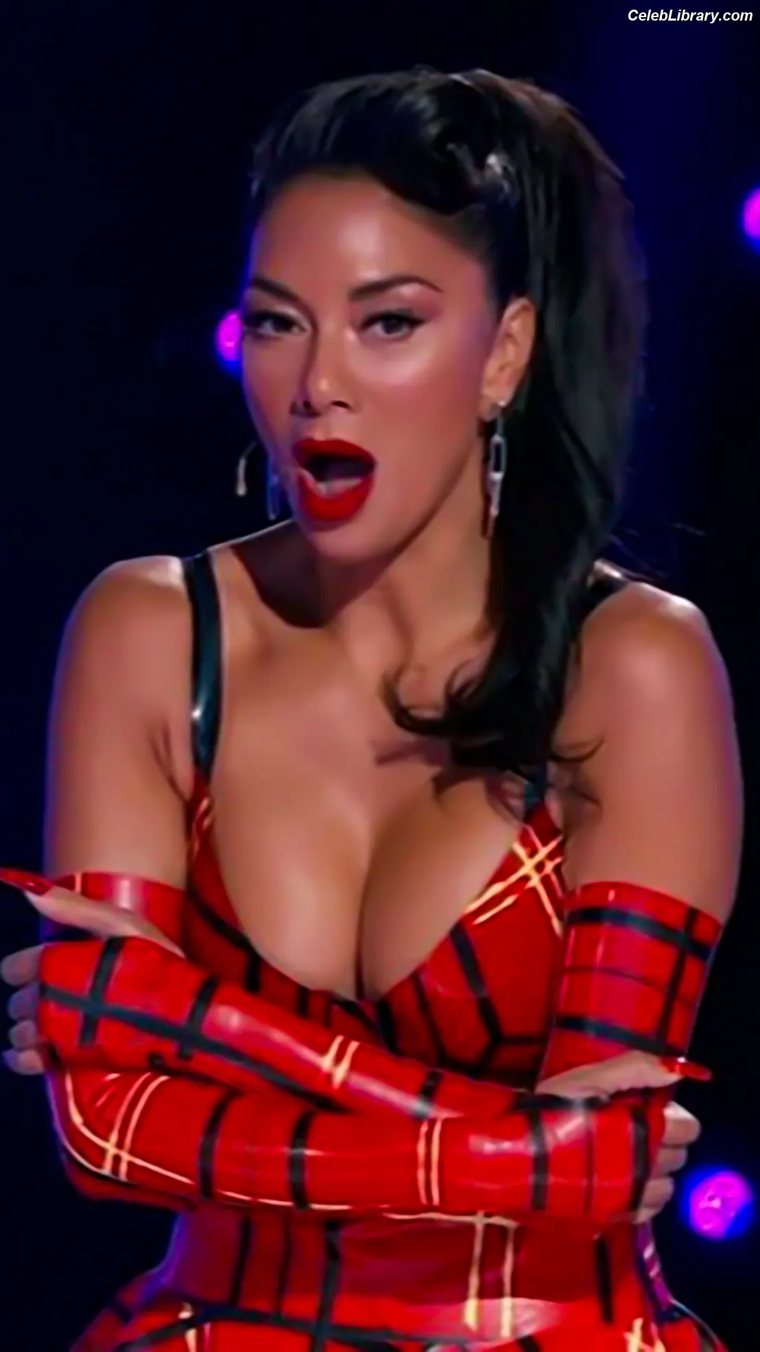 Nicole Scherzinger photo 2 of 1188