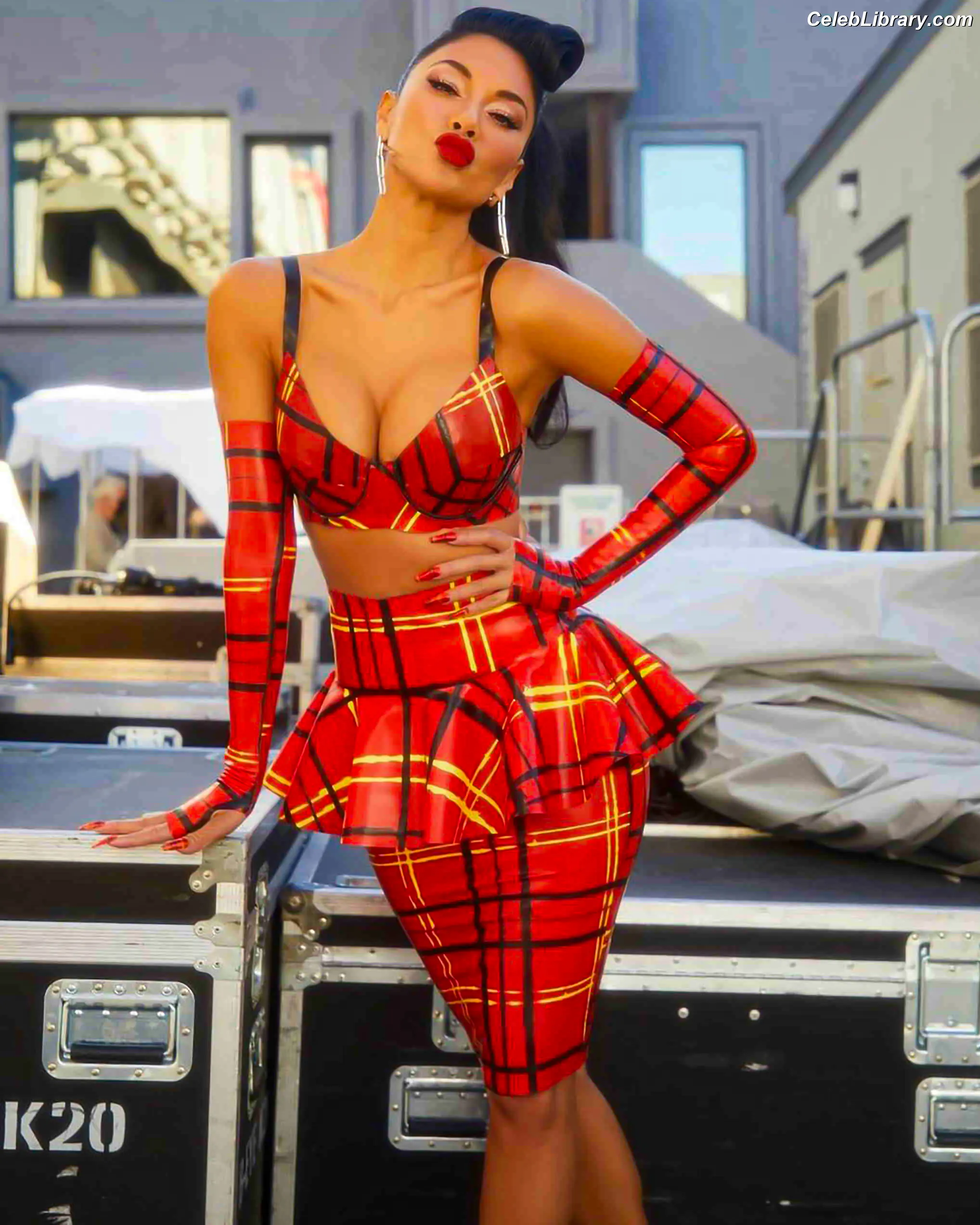 Nicole Scherzinger photo 8 of 1188