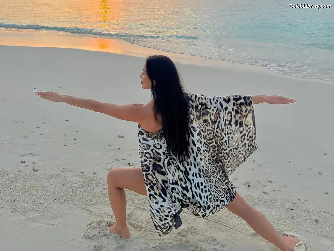 Nicole Scherzinger photo 15 of 1188