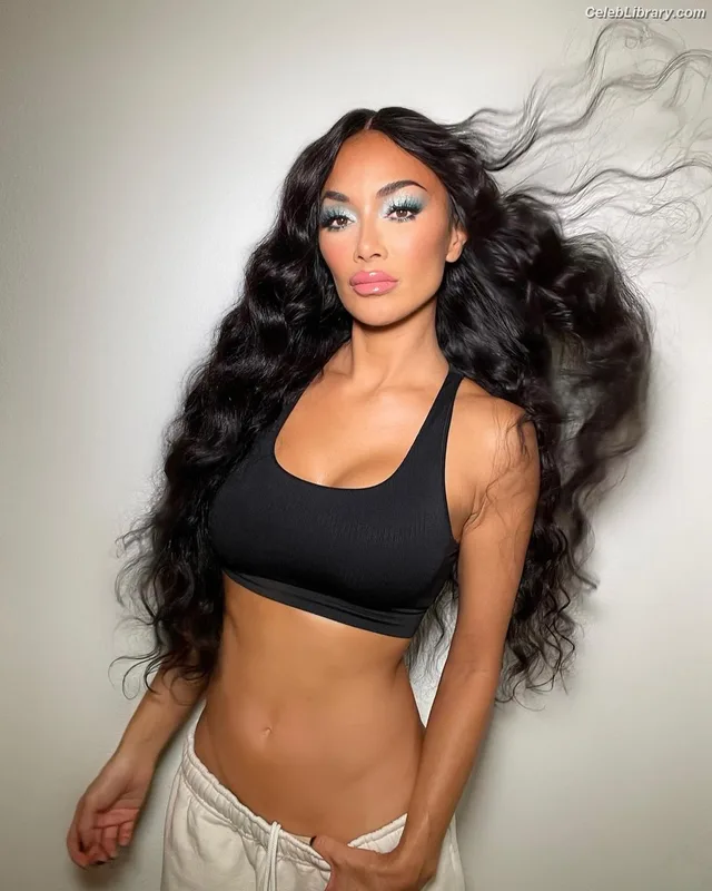 Nicole Scherzinger photo 2 of 1187