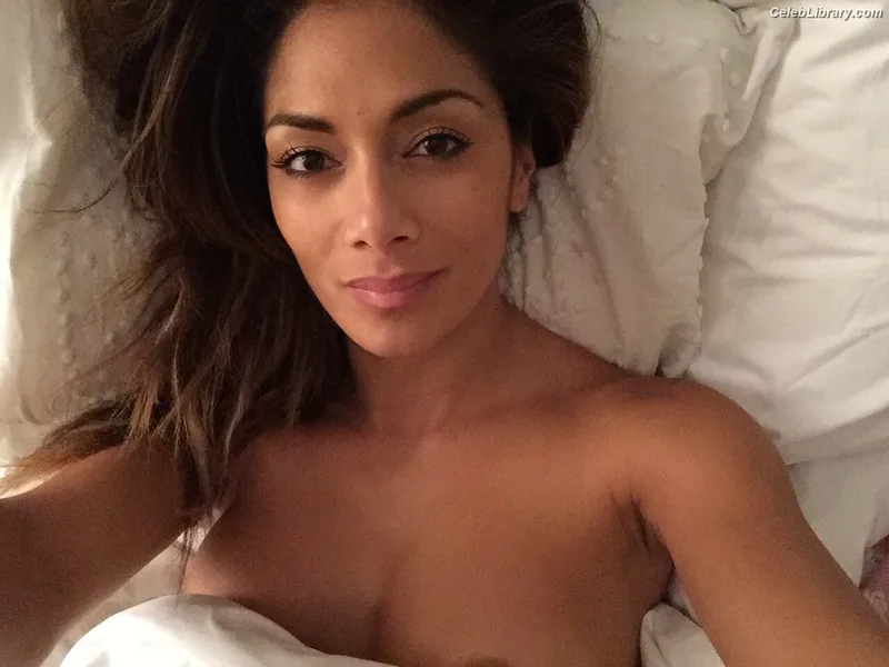 Nicole Scherzinger photo 22 of 1187