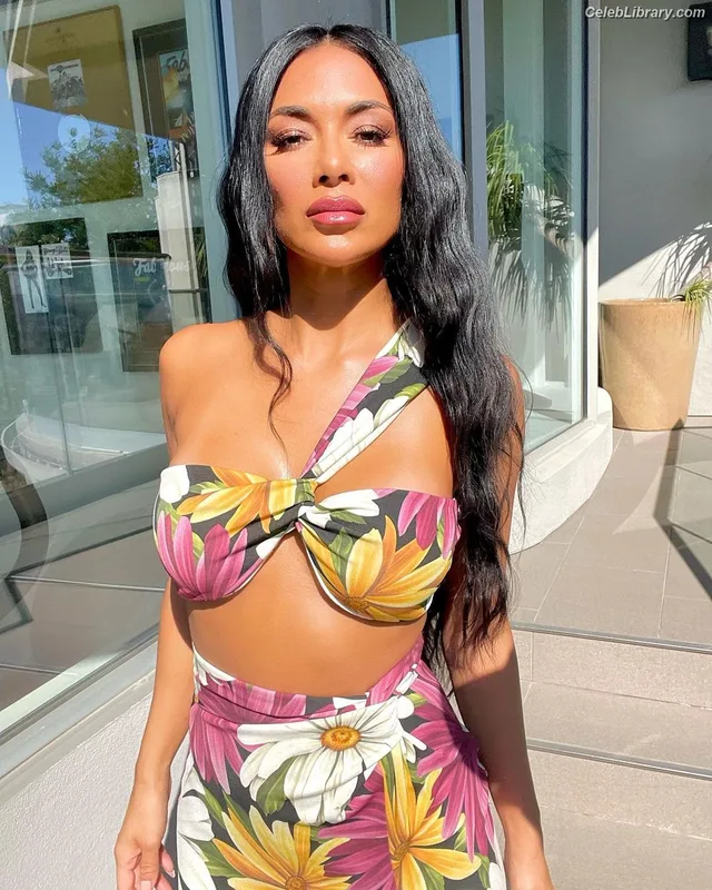 Nicole Scherzinger photo 16 of 1187