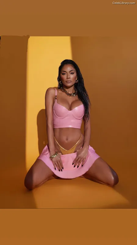 Nicole Scherzinger photo 21 of 1187