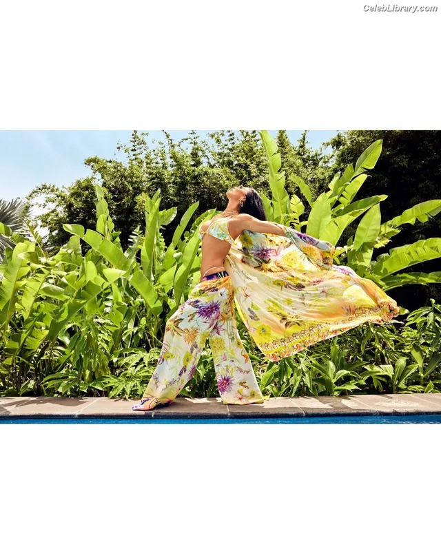 Nicole Scherzinger photo 17 of 1187