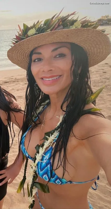 Nicole Scherzinger photo 1 of 1187