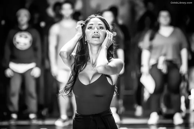 Nicole Scherzinger photo 18 of 1187