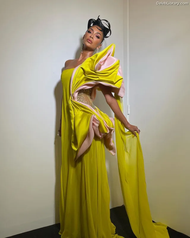 Nicole Scherzinger photo 10 of 1187
