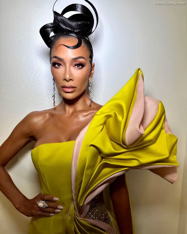 Nicole Scherzinger photo 11 of 1187