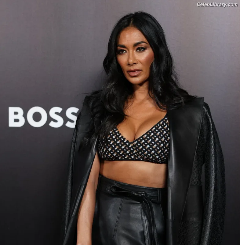 Nicole Scherzinger photo 21 of 1187