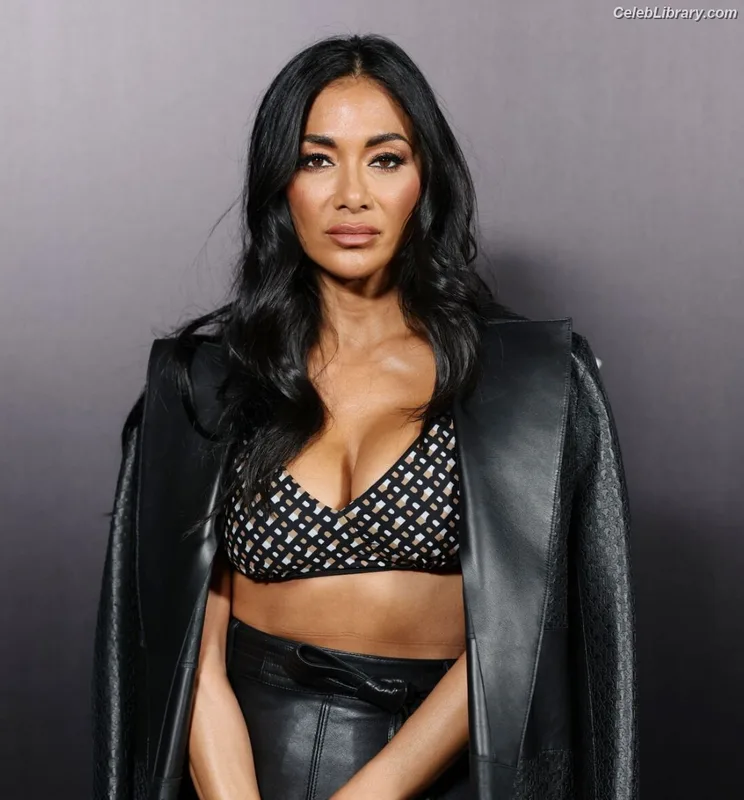 Nicole Scherzinger photo 23 of 1187