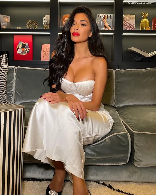 Nicole Scherzinger photo 4 of 1187