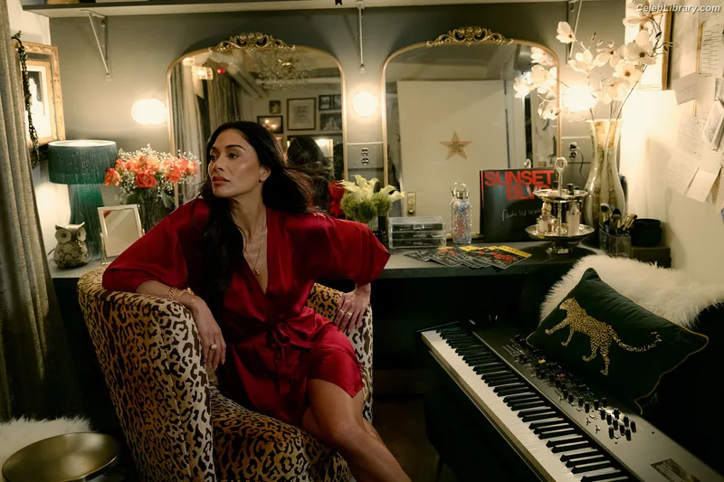 Nicole Scherzinger photo 8 of 1187