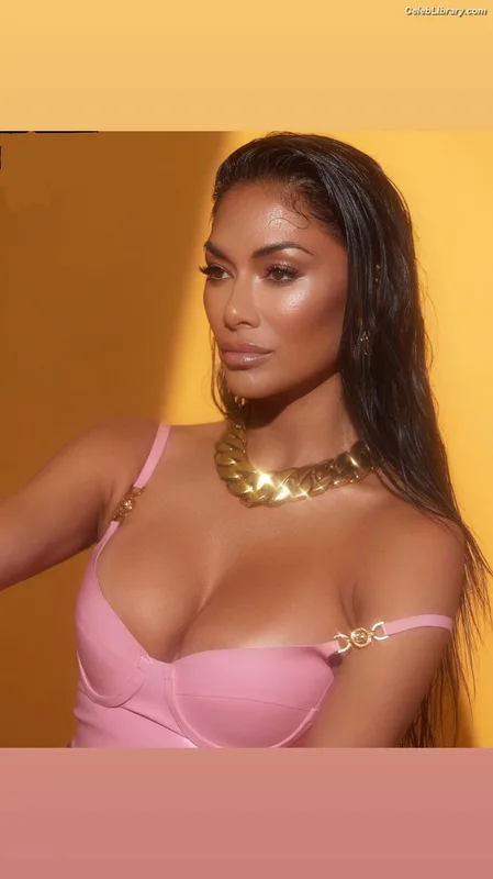 Nicole Scherzinger photo 6 of 1187