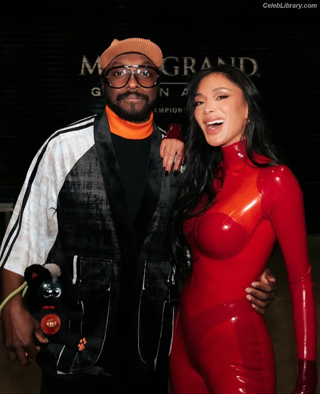 Nicole Scherzinger photo 4 of 1187