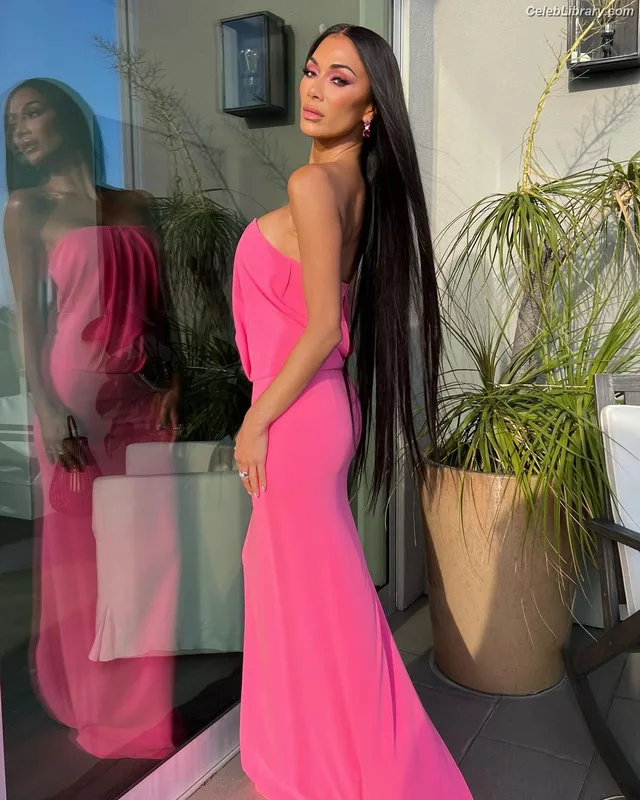 Nicole Scherzinger photo 14 of 1187