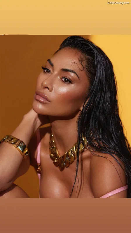 Nicole Scherzinger photo 16 of 1187