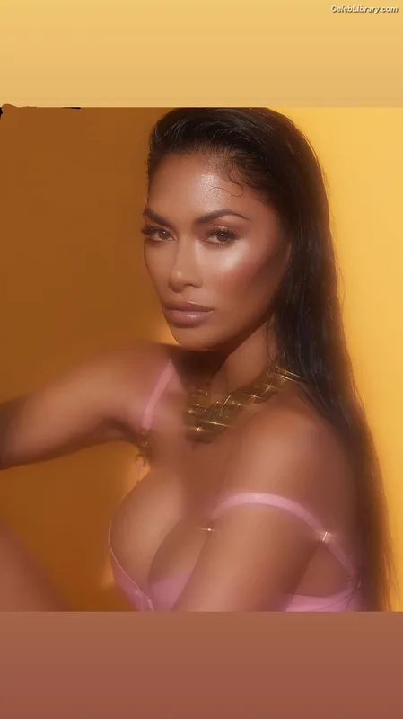 Nicole Scherzinger photo 23 of 1187
