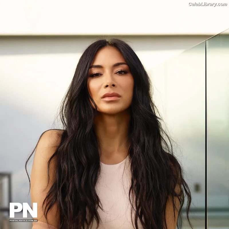 Nicole Scherzinger photo 2 of 1187