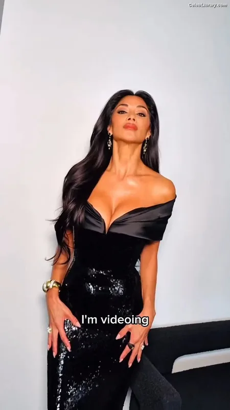 Nicole Scherzinger photo 15 of 1187