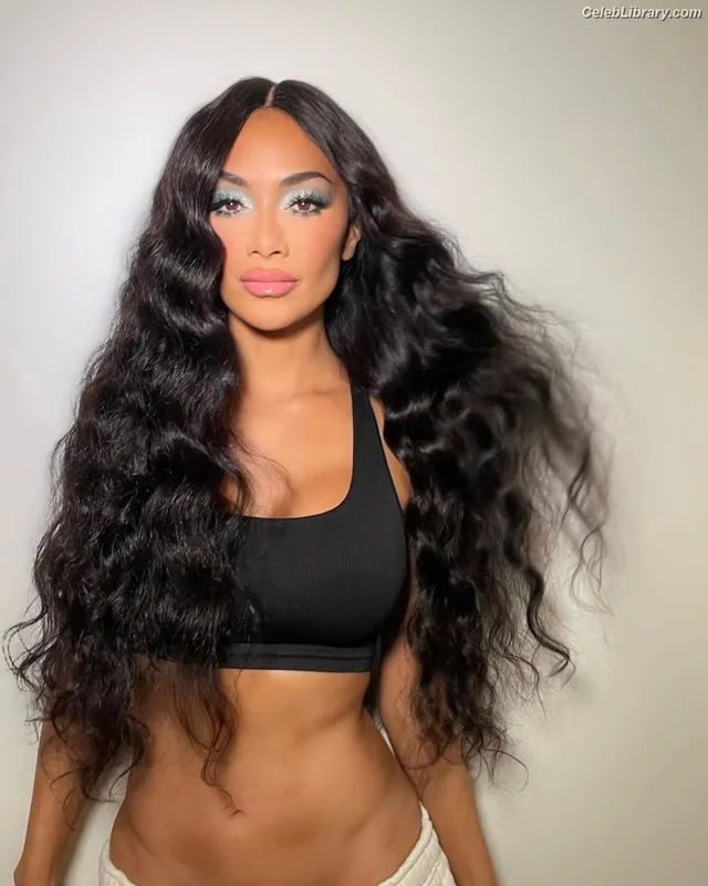 Nicole Scherzinger photo 16 of 1187