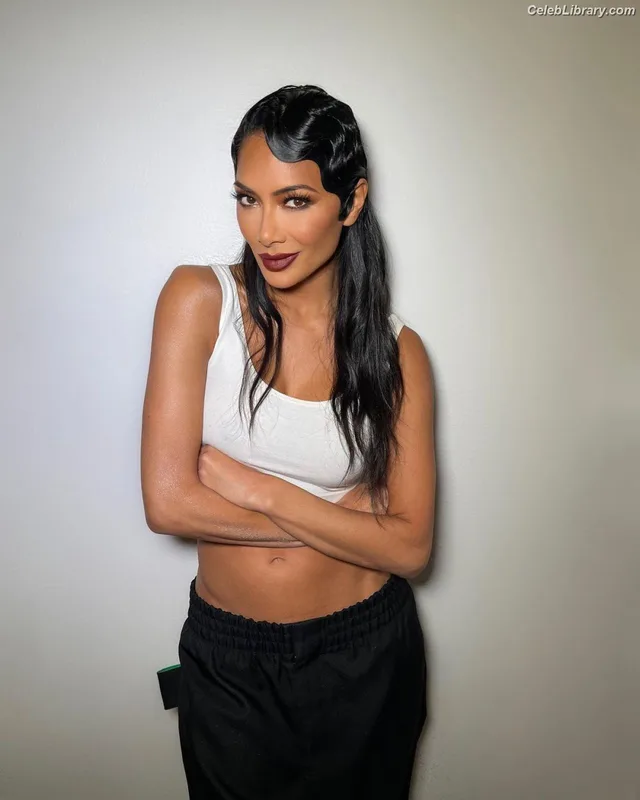 Nicole Scherzinger photo 14 of 1187