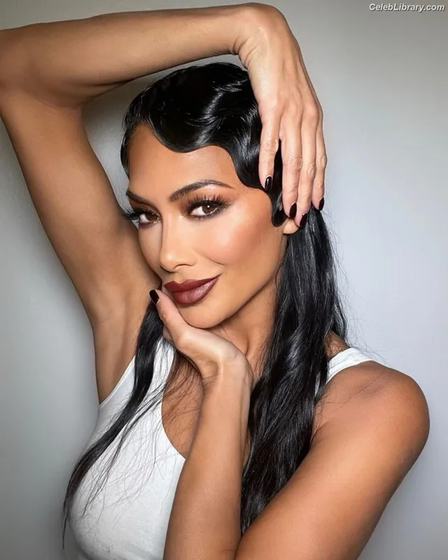 Nicole Scherzinger photo 15 of 1187