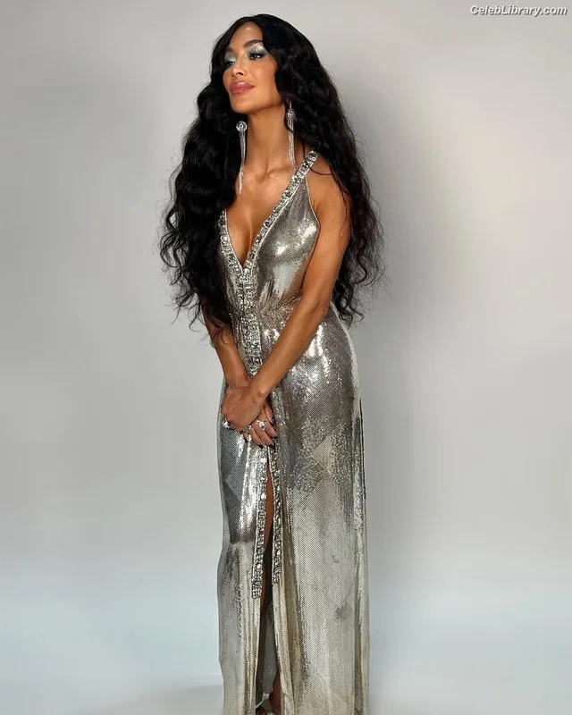 Nicole Scherzinger photo 23 of 1187