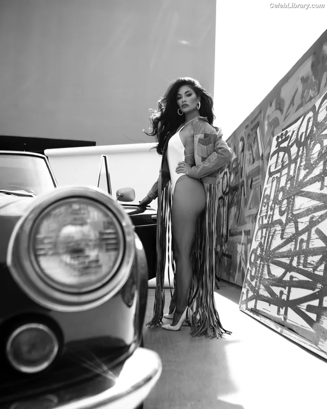 Nicole Scherzinger photo 4 of 1187