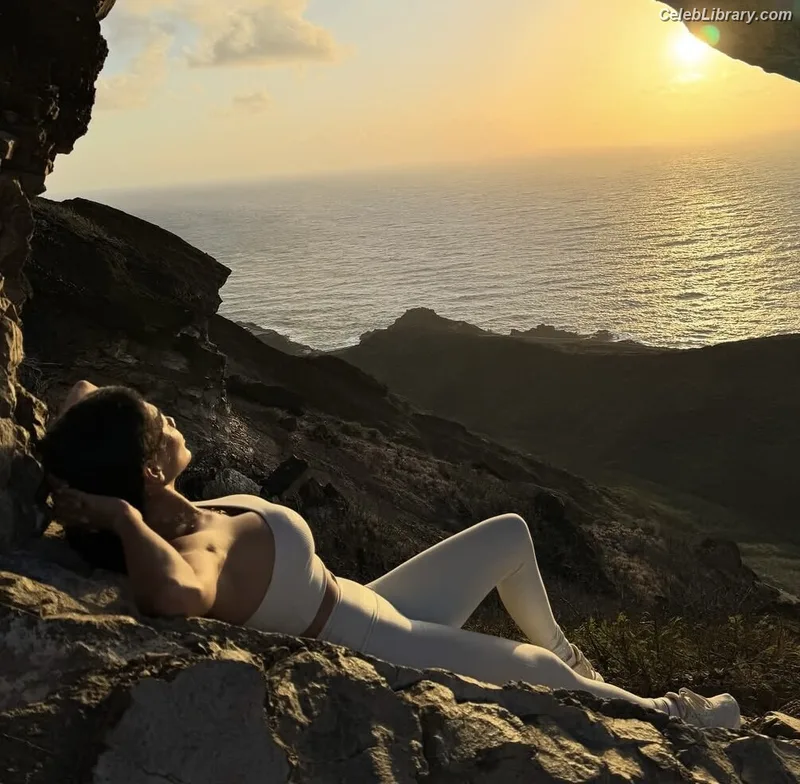 Nicole Scherzinger photo 15 of 1187
