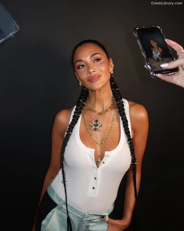 Nicole Scherzinger photo 3 of 1187