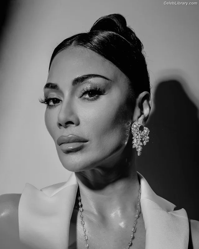 Nicole Scherzinger photo 19 of 1187